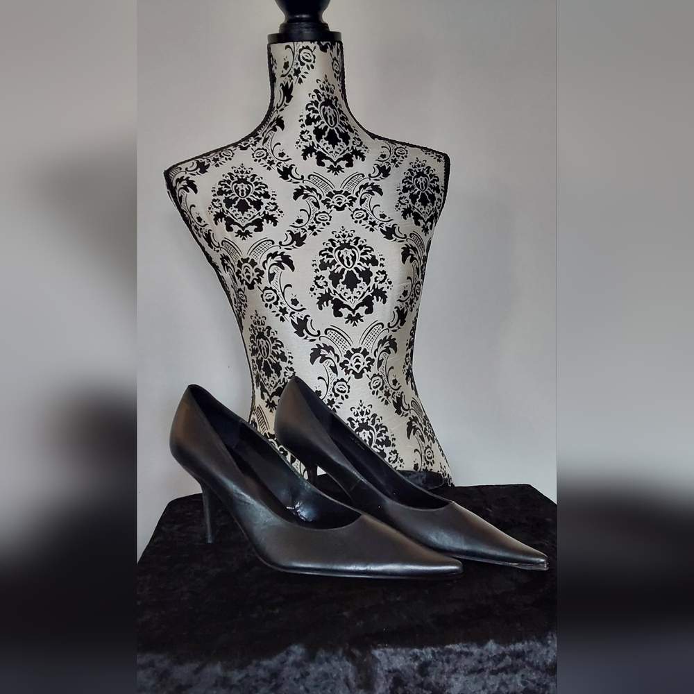 *HOST PICK*  ALDO BLACK LEATHER POINTY TOE STILETTOS 38